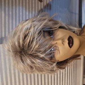 Cutest blonde shag wig !